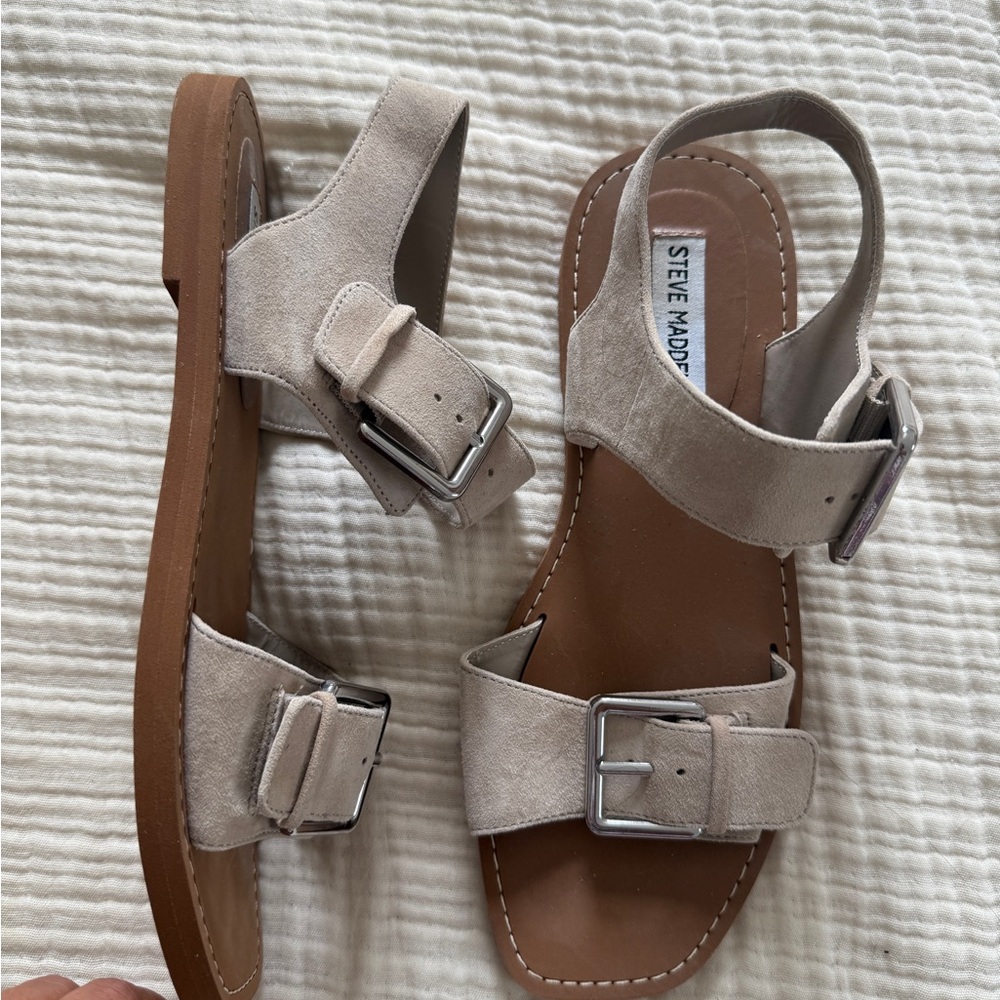 Steve Madden Women's Beige Suede Sandals size 9